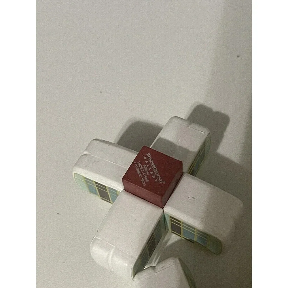 Disney Parks Kingdom of Cute Series 2 Vinylmation House Of The Future RARE 2018